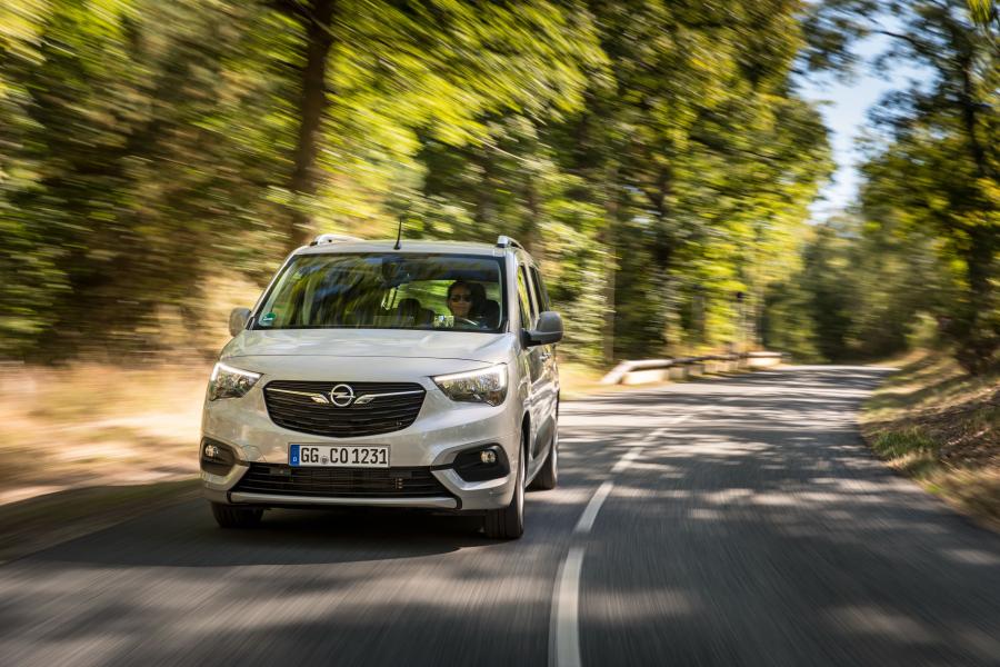  Opel Combo Life XL Turbo D 2018 года  (фото 23 из 30)